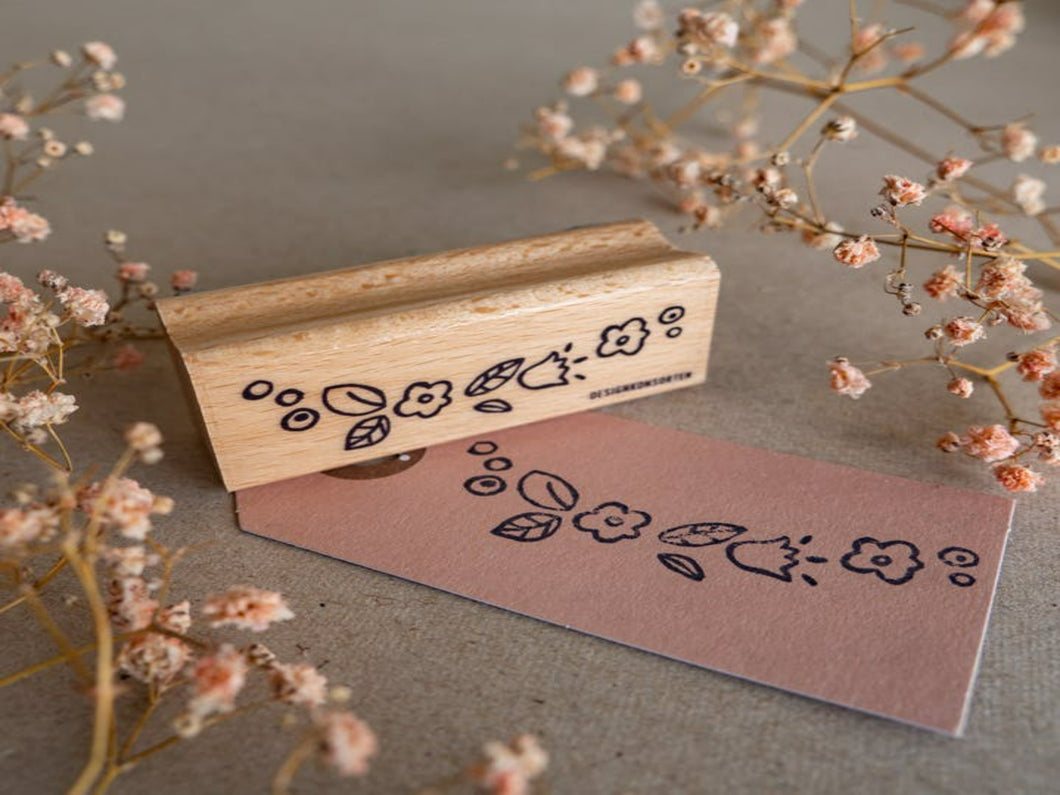 flower garland wooden stamp with dried flowers