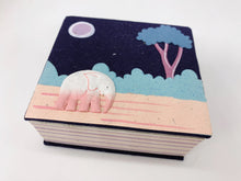 Load image into Gallery viewer, Eco Maximus Conservation Elephant Dung Note Cube
